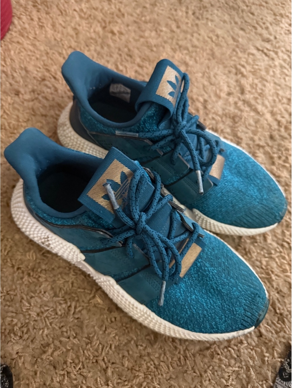 Real adidas  sneakers comfy workout shoes